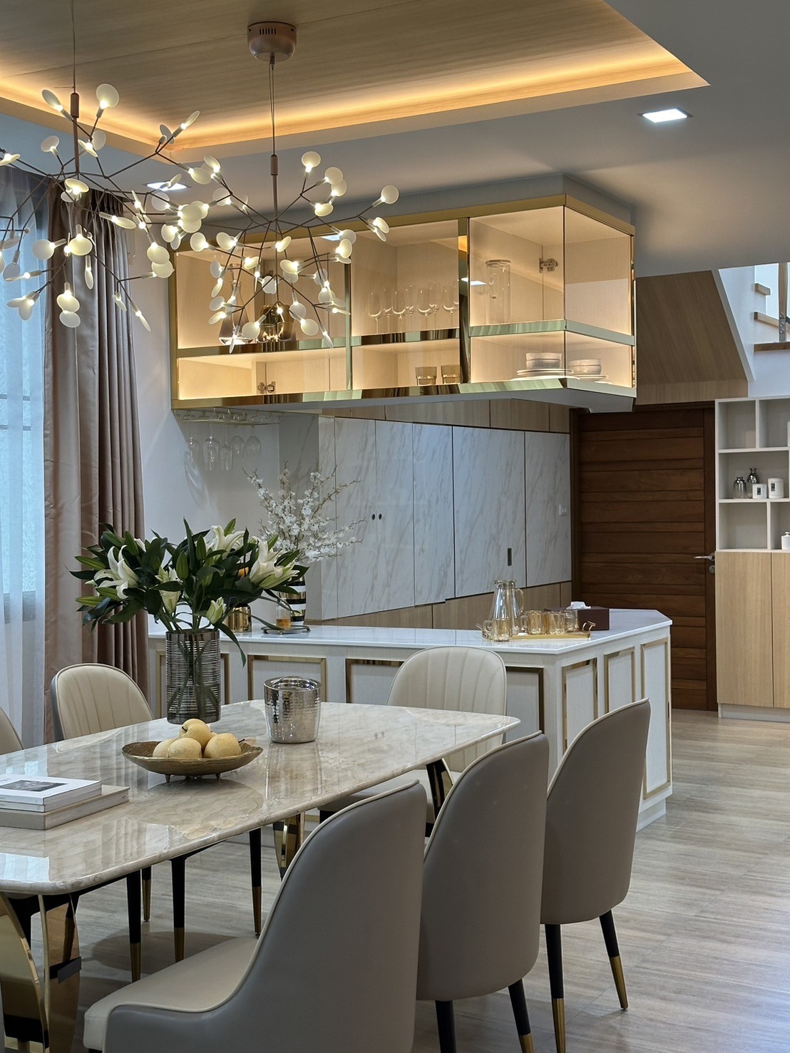 บ้านคุณทราย Dining Area